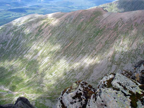 Carn Mor Dearg Arete from summit